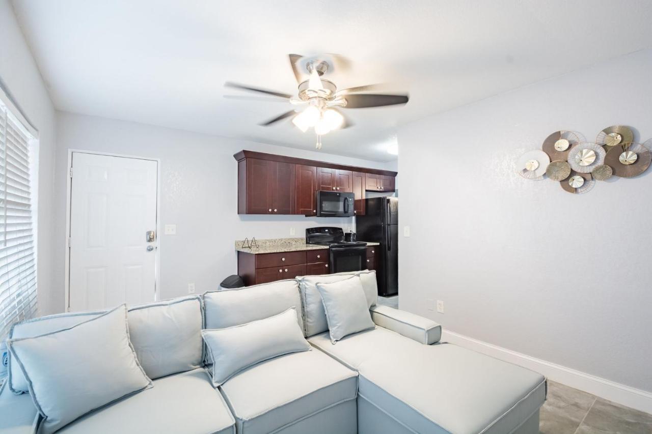 Golf View Villas With Private Jacuzzi'S & Grill Tampa Eksteriør billede